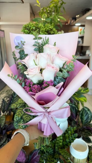 Flores, siempre flores💐

No importa el día, la fecha o celebración…las flores siempre son un si💖
¿Estás listo para sorprender a tu persona favorita? ¡Contáctanos!👇🏼
📲 WhatsApp: 998 167 8206 https://wa.link/s1glww
📞 (998) 287 3704
🌐 www.florescancun.com.mx

#florescancun #floresencancun #floreriacancun #florideas