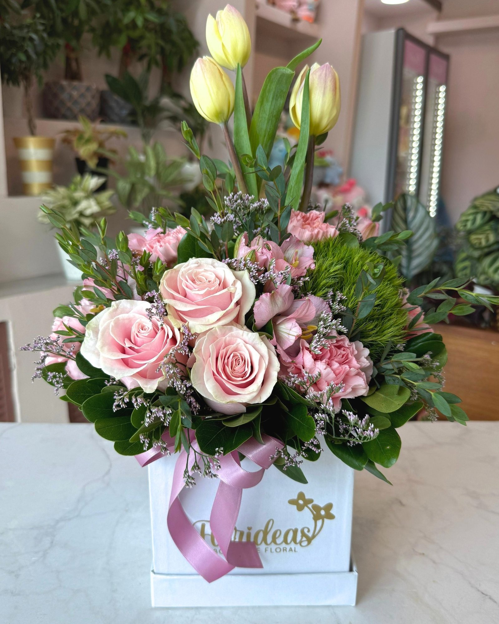 Eleva cualquier momento con flores 💐✨
Un arreglo diseñado para impresionar, cuidar cada detalle y convertir un gesto en algo inolvidable.
¡Haz tu pedido y deja que las flores hablen por ti!
📲 WhatsApp: https://wa.link/s1glww
📞 (998) 287 3704
🌐 www.florescancun.com.mx
#FloresCancun #Floreriacancun #RamosDeFlores #tulipanes #EnvioDeFloresCancun #RegalosCancun #DetallesRomanticos #Cancun #flores #rosas