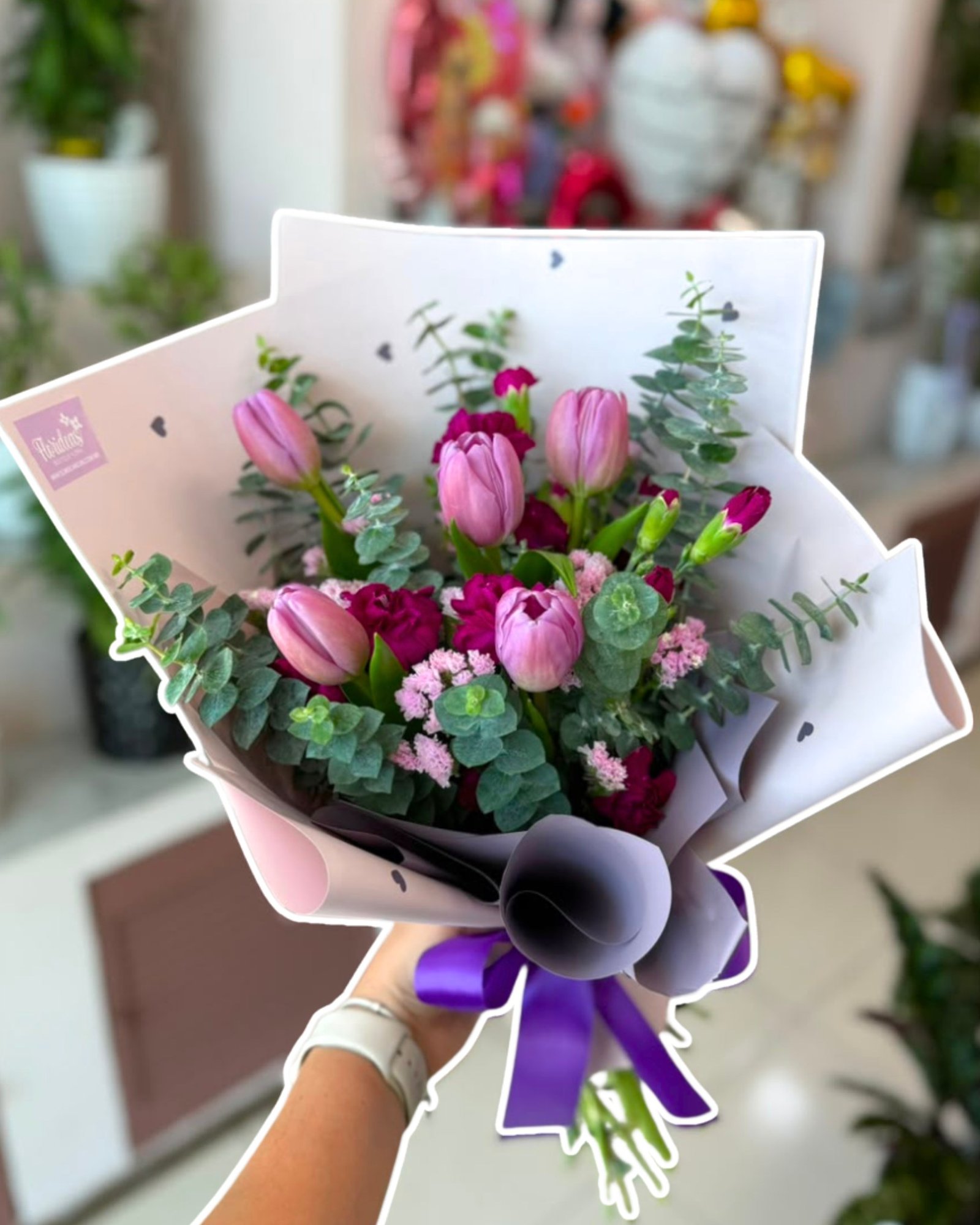 Hay flores que simplemente hacen que voltees a verlas
Y estos tulipanes definitivamente son de esas 🌷
Encuéntralos en Florideas Cancún y pide tu ramo por WhatsApp:
📲 WhatsApp: 998 167 8206 https://wa.link/s1glww
📞 (998) 287 3704
🌐 www.florescancun.com.mx
#cancun #FloresCancún #FloreríaCancún #Tulipanes #RamosDeFlores #FloresEnCancún #FloresADomicilio