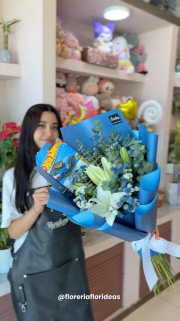 Si él te regaló flores amarillas…ahora es tu turno de sorprenderlo💐🩵

Conoce nuestro catálogo exclusivo para celebrar el Día del Novio💫
🗓️Anótalo en tu calendario: Regalarle flores este 30 de Septiembre🩵

Para más información ¡Contáctanos!👇🏼
📲 WhatsApp: 998 167 8206  https://walink.co/kwh4gy 
📞 (998) 287 3704
🌐 www.florescancun.com.mx

#florescancun #floresencancun #floreriacancun #florideas #diadelnovio